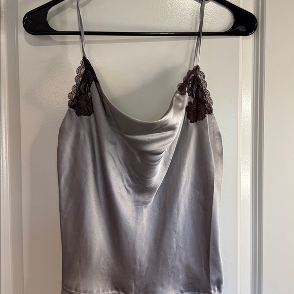 JOSIE NATORI

Lolita Lace Silk Shorts - Picture 4 of 10